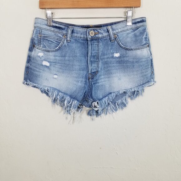 Express Button Fly Distressed Jean Shorts Blue Size 4 - Picture 1 of 5